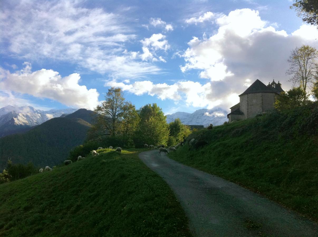 Au Detour Du Larrech Bed & Breakfast Castillon-en-Couserans ภายนอก รูปภาพ